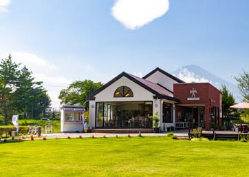 河口湖ミューズ館・与 勇輝館